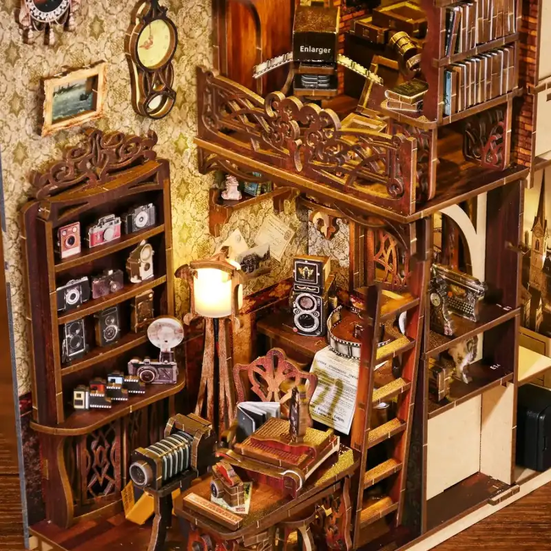 Book Nook Film Darkroom - Image 4