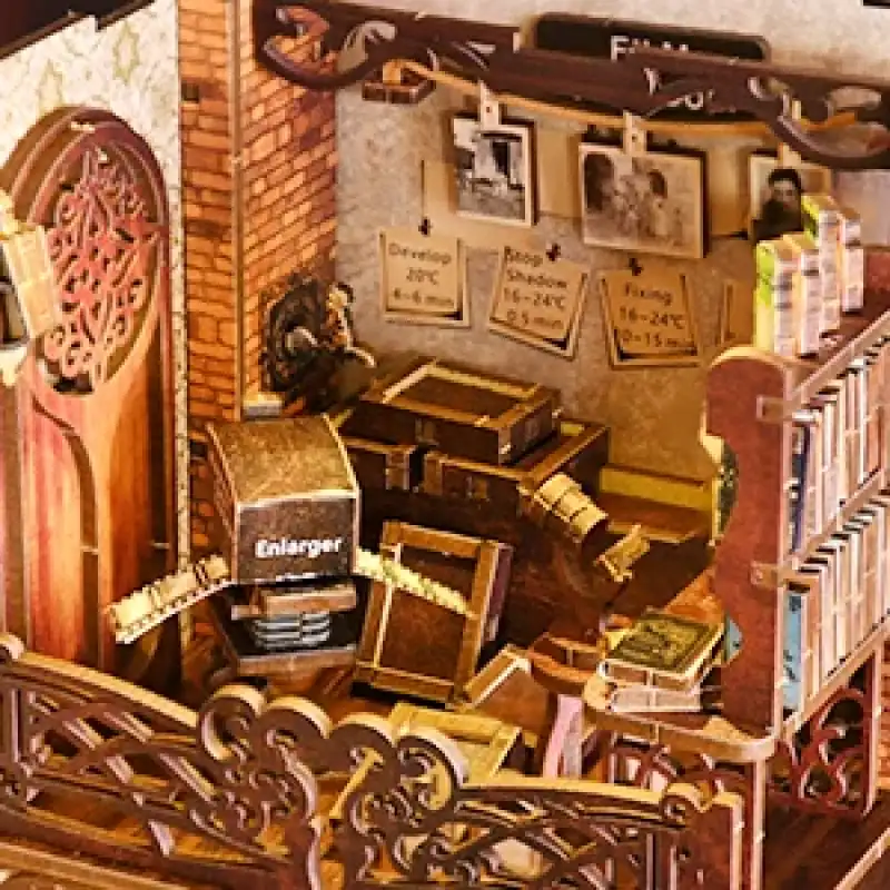 Book Nook Film Darkroom - Image 6