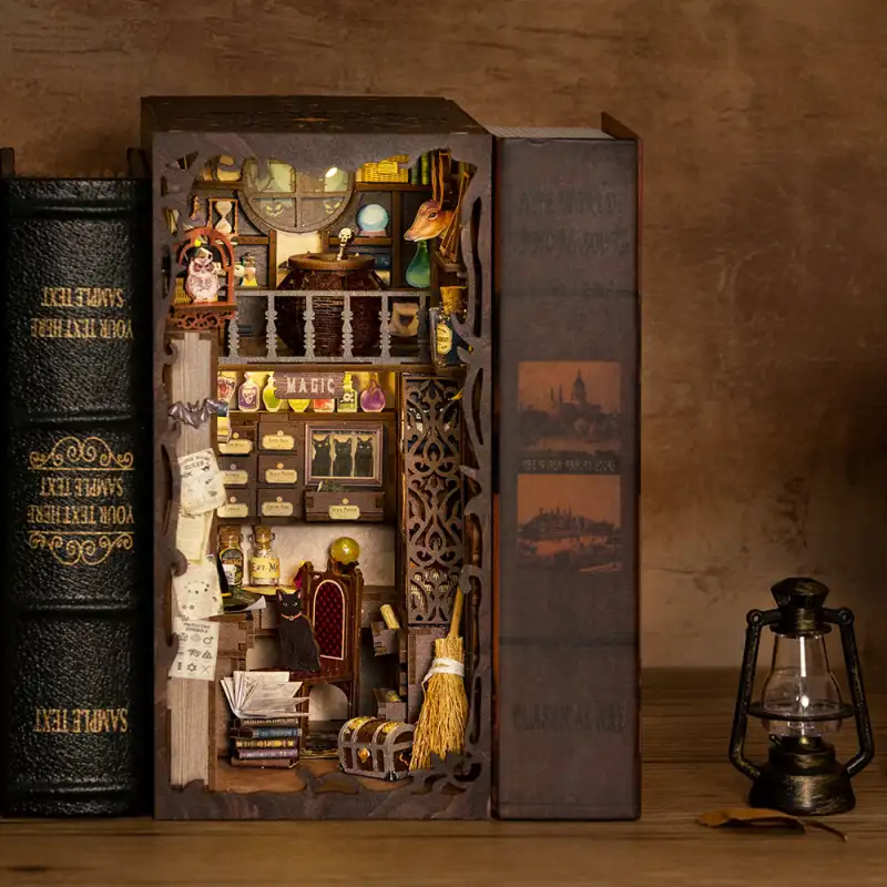 Book Nook Le Pharmacien Magique - Image 10