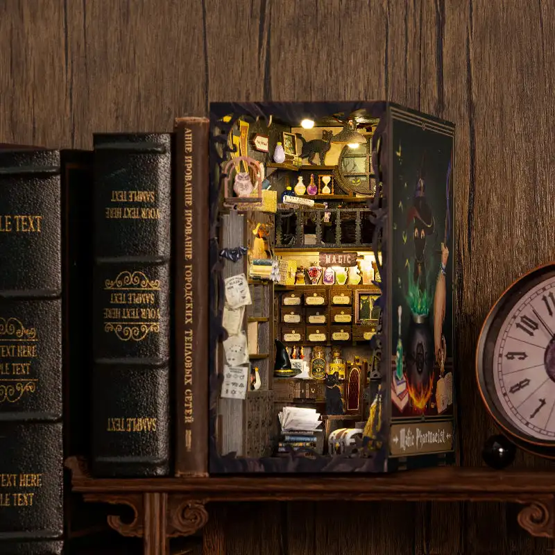 Book Nook Le Pharmacien Magique - Image 12