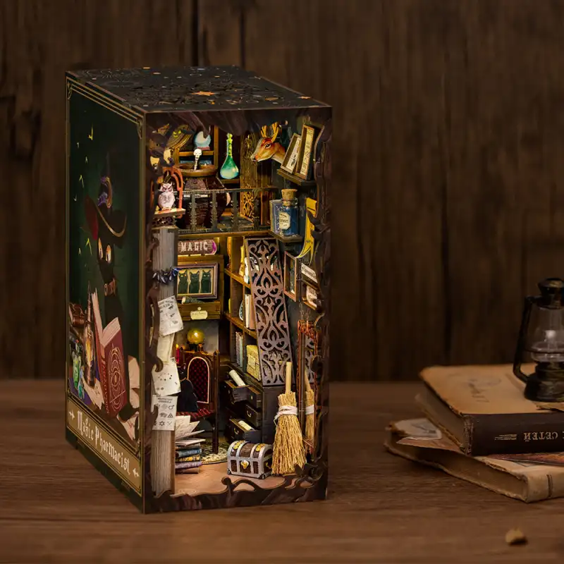 Book Nook Le Pharmacien Magique - Image 7