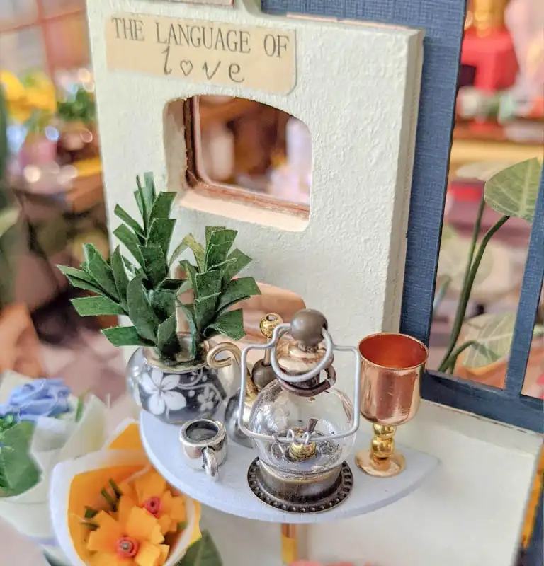 Maison Miniature Emily's Floral Boutique - Image 5