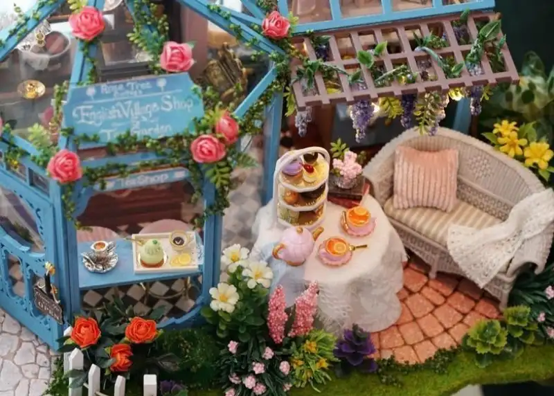 Maison Miniature le salon de thé de Rose - Image 7