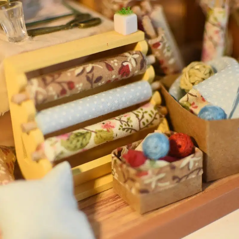 Maison Miniature Lisa's Tailor Room - Image 4